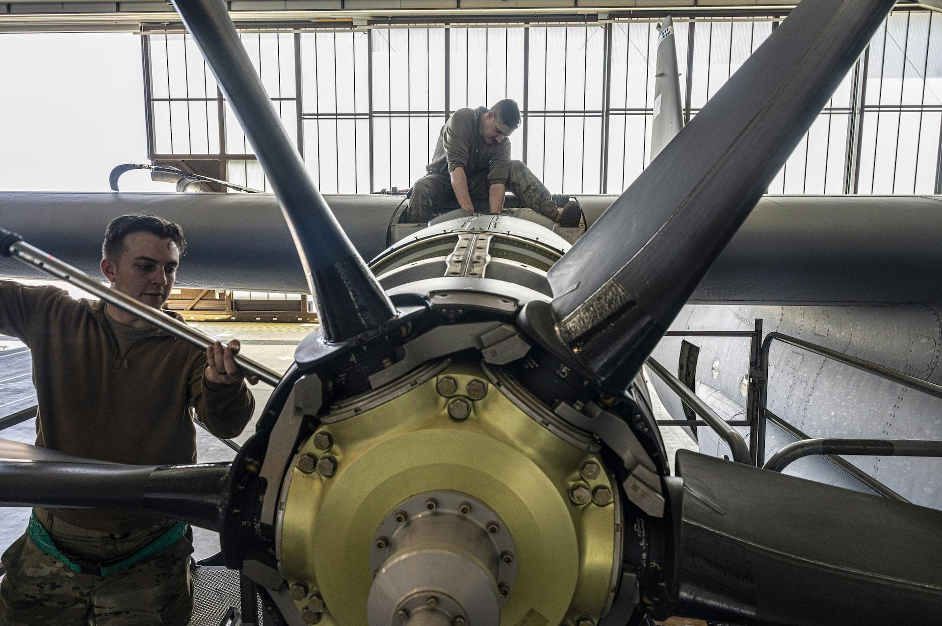 Using Operational Data to Improve Aviation Maintenance
