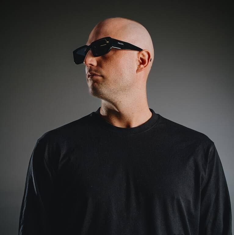 Pheelo’s ‘All Night’: Pressure, Textures, and That Unblinking Bassline