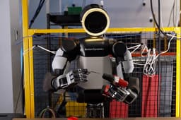 Atlas skips the fifth finger, adds dexterity to put tools to work