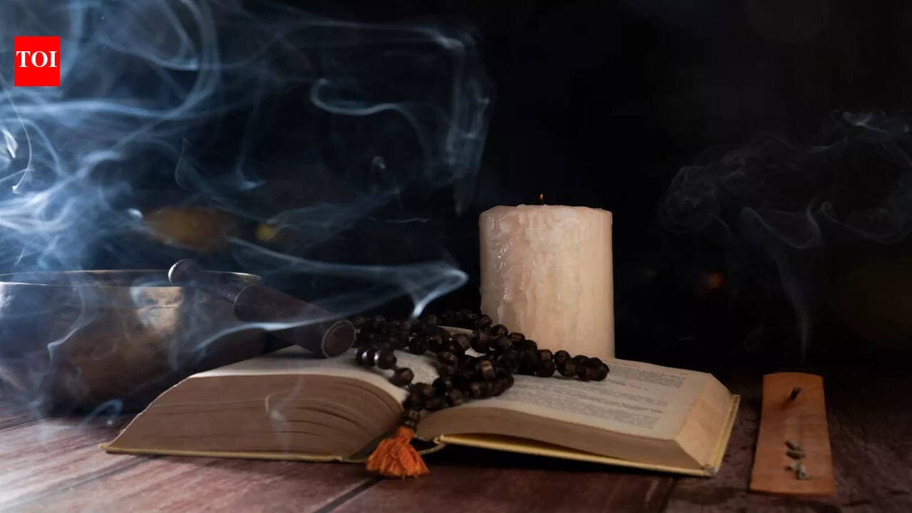 Bhagavad Gita shloka of the day: Staying steady in a world that never stops changing | - The Times of India