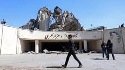 US-Iran war LIVE: 5 injured after US-Israeli strikes hit Iran's Mahshahr Petrochemical Zone | World News