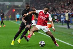 Ben White back in Arsenal pre-season training as Timber ...