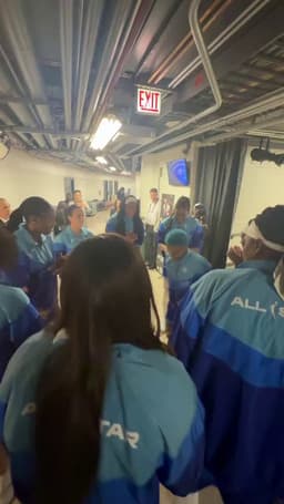 @WNBA: Team Spoon catches a vibe with Courtney Williams front and center 💃

#WNBAAllStar2026 | @ATT https:/...