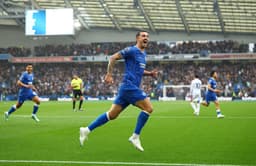 @premierleague: What is happening at The Amex?! 🤯

Brighton lead 3-0 after just 10 minutes 🫨 https://t.co/WdkEeCgLqd