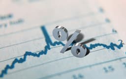 Weekly Indicators: Interest Rates Decline Even As Oil Shock Worsens | Seeking Alpha