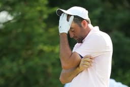 Scottie Scheffler had a shocking glaring weakness in his game during round one of the Memorial