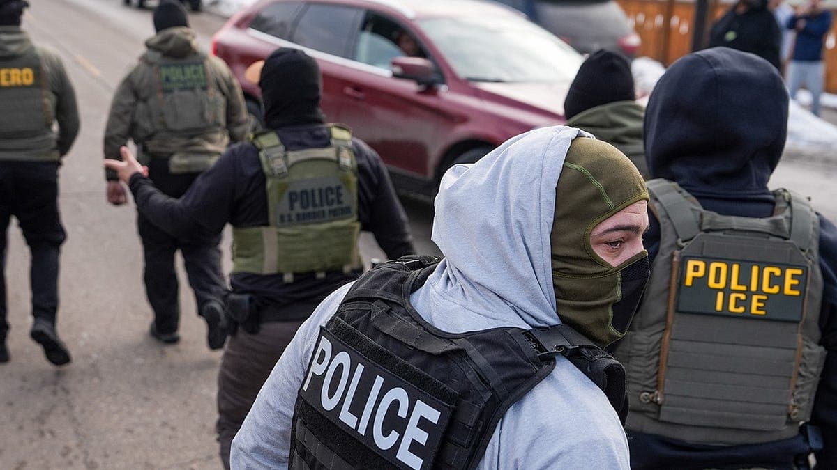 Federal Judge Blocks Virginia Mask Ban for Law Enforcement Officers