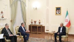 Russia reaffirms Iran economic pacts as Lavrov backs Tehran’s fight against US | The Jerusalem Post
