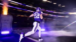 Harrison Smith Returning to Vikings for Season 15