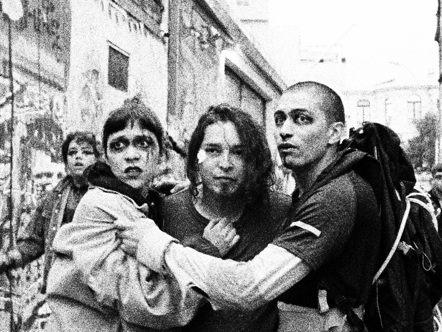 Música y sátira: “Los años salvajes” y “Matapanki” se exhiben de ...