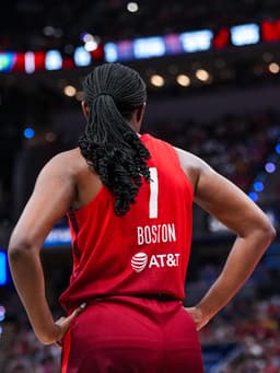 @IndianaFever: Aliyah Boston recorded her 10th double-double of the season 💪

16 PTS | 10 REB https://t.co/7QYA31lB...