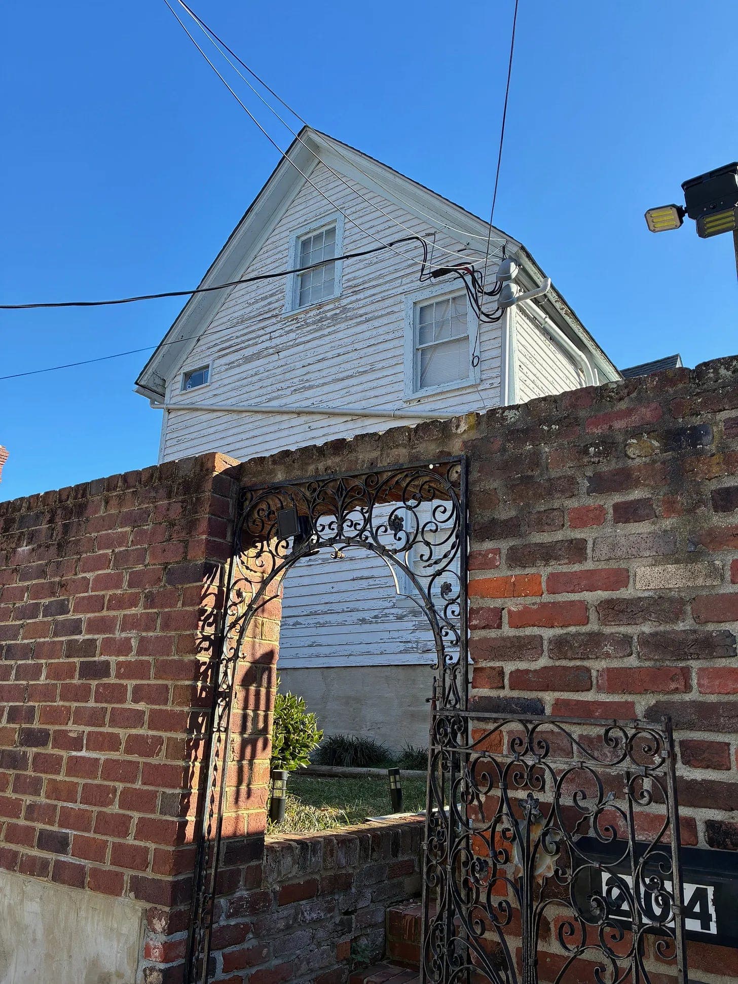 Historic Fredericksburg Foundation Appealing City Building Official's "Notice of Unsafe Structure" Issued to 204 Lewis Street