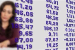 Ford Motor Co Stock: Navigating Electric Transition and Core Strengths in a Competitive Auto Landsca