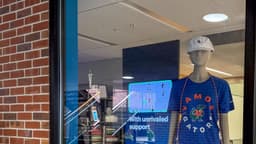 Gators Unidos Scholarship fills gap from cancelled public scholarships for UF students - The Independent Florida Alligator