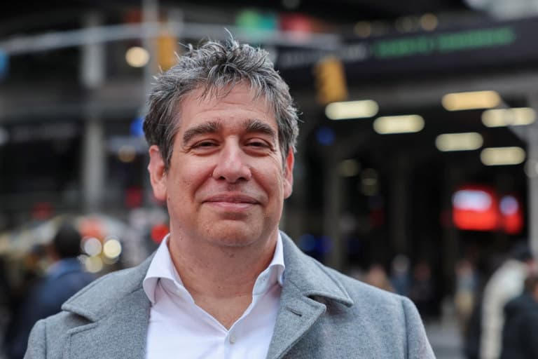 Palo Alto Networks founder agrees to buy California bank for AI revamp