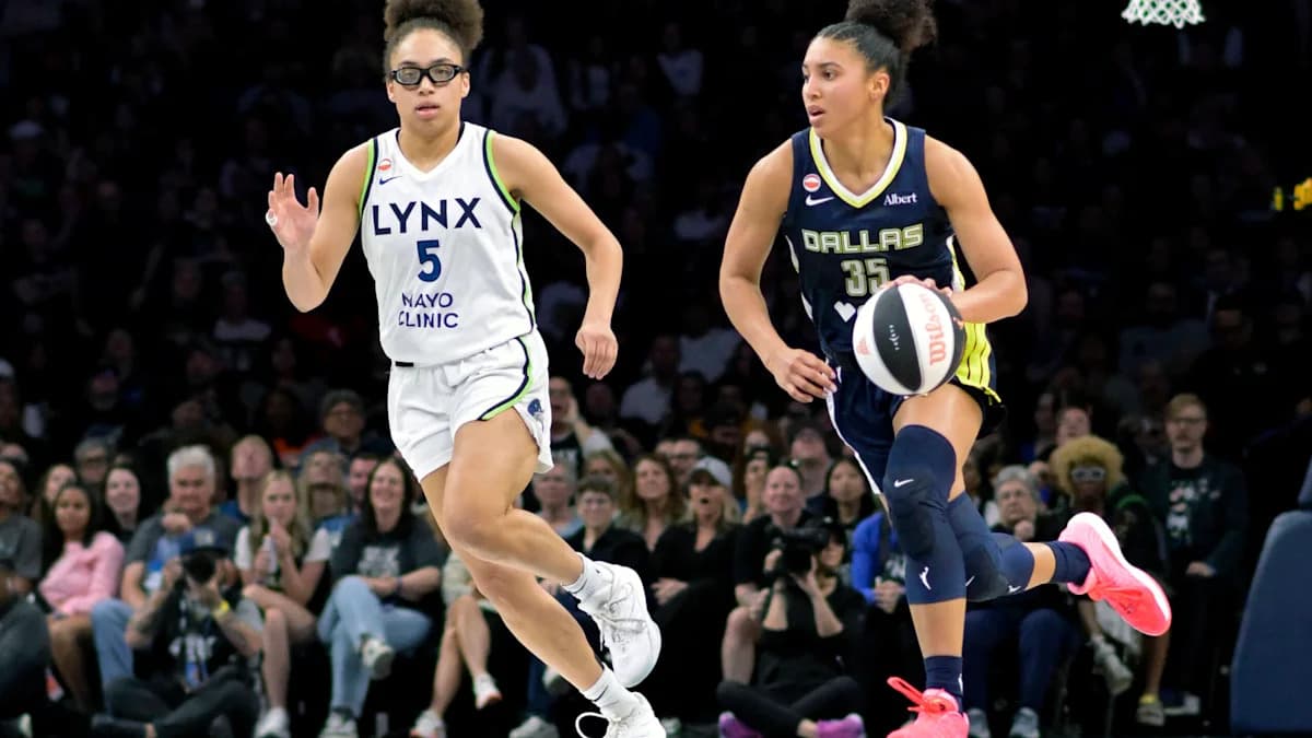 Sandy Brondello, Skylar Diggins Reacts as Azzi Fudd ...