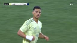 @MLS: After a chaotic build up, Kevin Kelsy taps it home to find the equalizer for @TimbersFC! https://t.c...