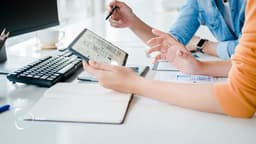 🦾 Startups that learned to use AI correctly generated 1.9 times higher revenue