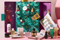 Fortnum & Mason's advent calendar has £950 of free perfume ...