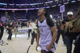 Gabby Williams helps lead second-year Valkyries into ...