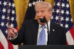 Trump touts economic agenda at White House small business summit