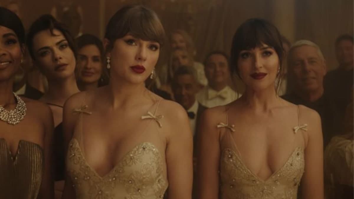 Taylor Swift & Dakota Johnson Match in Plunging ...