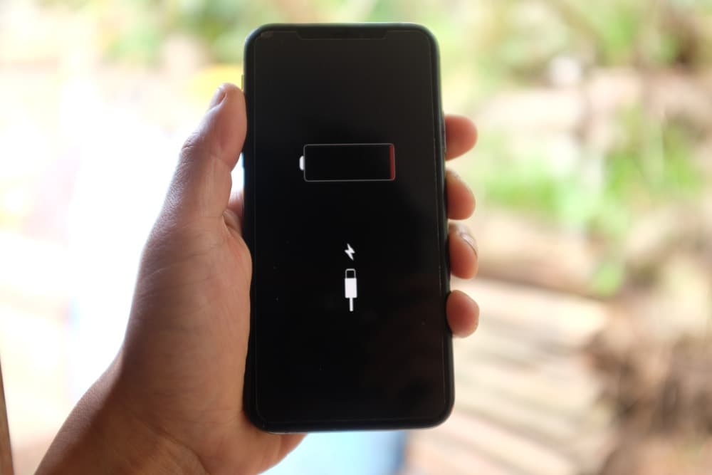 Don’t Recycle It Yet: 5 Signs Your iPhone Just Needs a New Battery