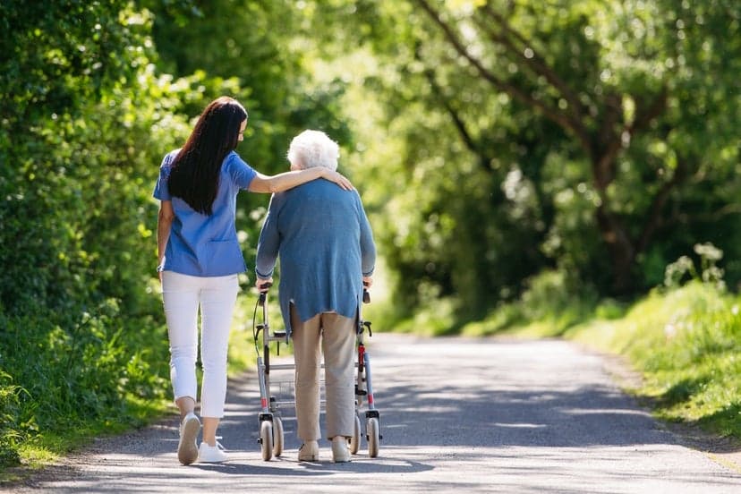【ワーキングケアラー実態を調査】　就労者の約2割が介護を経験両立支援制度の導入が進む一方、4割超は未活用 | NTTドコモビジネスX株式会社のプレスリリース
