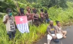 @TracTerrorism: Free Papua Movement (#OPM) Insurgents Execute a Papuan Married Couple, Accusing Them of Spying on be...