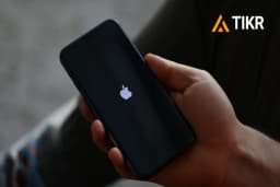 Apple Fell 5% in the Last 30 Days. Here’s Why AI Concerns Are Driving the Stock Into 2026 | TIKR.com