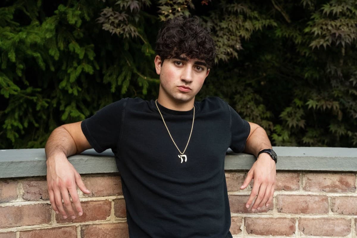 MyFitnessPal has acquired Cal AI, the viral calorie app built by teens