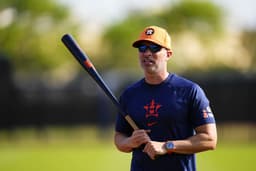 Astros officially part ways with manager Joe Espada