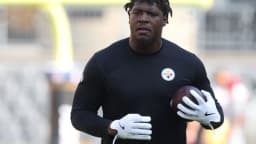 Steelers Reportedly Sign TE To $42 Million Extension