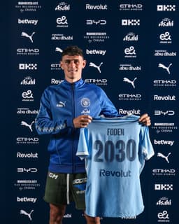 @ManCity: Here to stay ✍️ https://t.co/MkHy9wpHa3