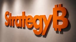 Strategy CEO Sees 7 Fall Catalysts Bringing Bitcoin More ...