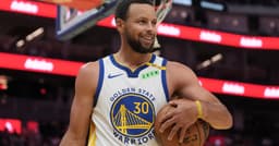Steve Kerr: Stephen Curry 'fine' after tweaking right ankle at ...