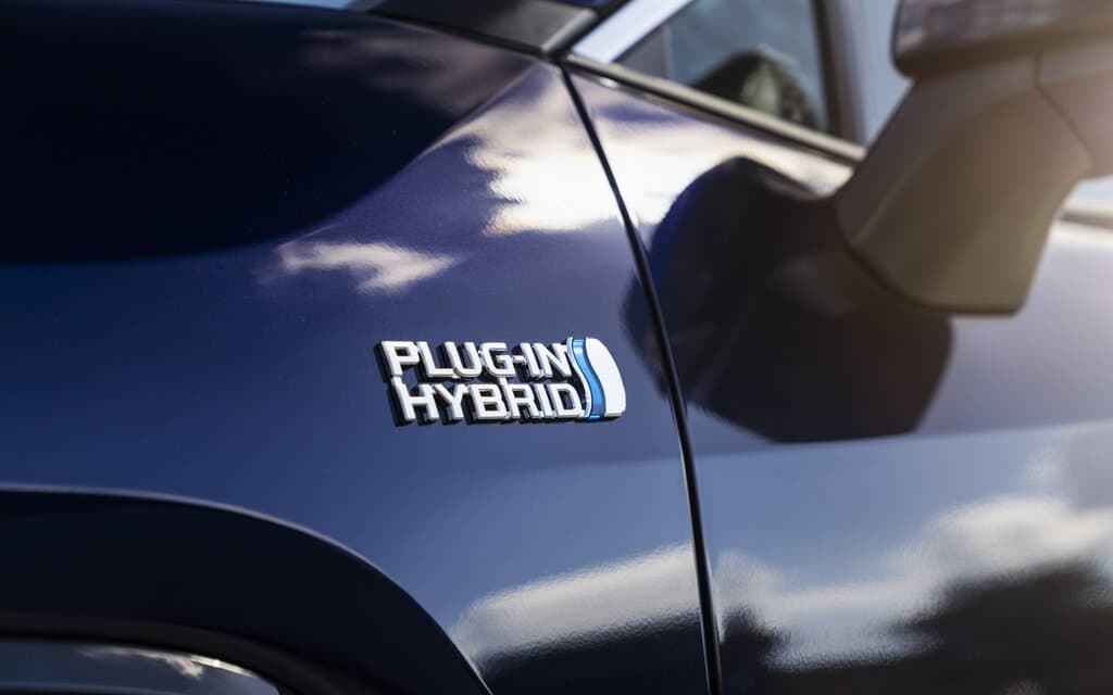 New Toyota Study Says Canadian Drivers Make Smart Use of PHEVs