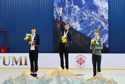 Nika Egadze and Diana Davis Win Trialeti Trophy - SOVA-news