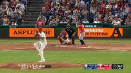 @MLB: Jose Altuve collects the 2,500th hit of his career 👏 https://t.co/EB7wQEkoJz