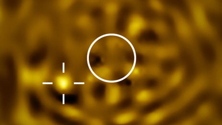 Astronomers Directly Image Betelgeuse's Long-Suspected ...