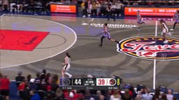 @WNBA: MAGIC FROM CAITLIN CLARK 🪄✨

She gets her own miss and sends it behind the back to Aliyah Boston for...