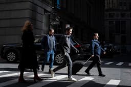 US June private payrolls growth misses expectations