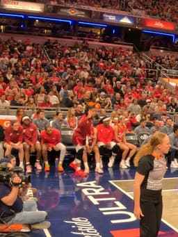 @IndianaFever: reacts from the bench 💯 https://t.co/NJOpY8xJZe