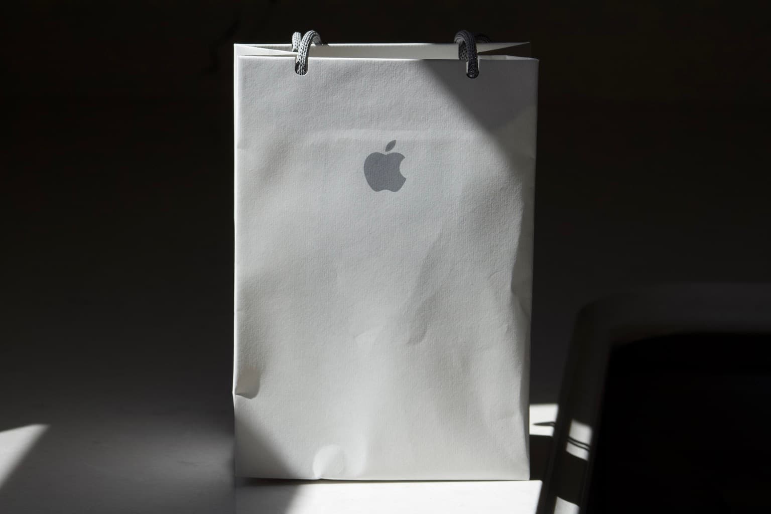 Apple's AI Profit Explosion (NASDAQ:AAPL)