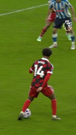 @premierleague: Oscar Bobb with the magic feet and finish 💫

@FulhamFC https://t.co/B97xhFGVGI