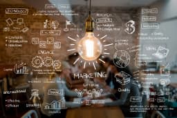 Platform vs Agency in Influencer Marketing (2026)