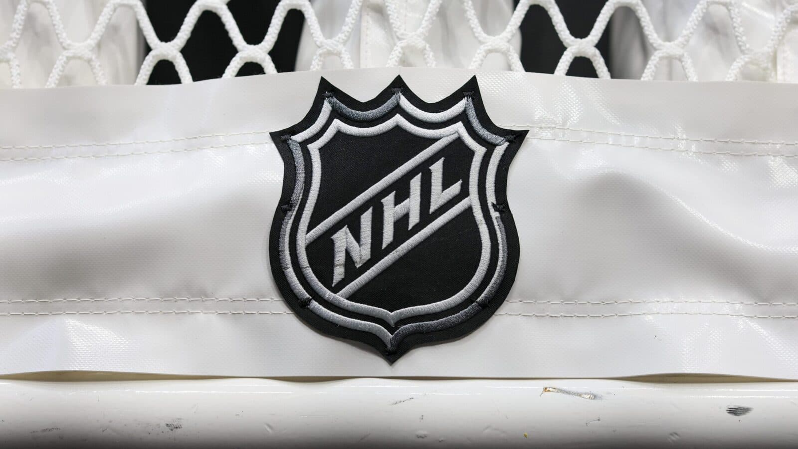 2027 NHL trade deadline set for March 1