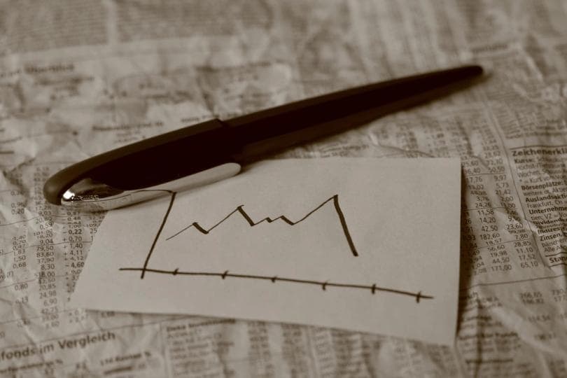Bitcoin, ether little-changed despite record stocks, falling oil and easing war fears
