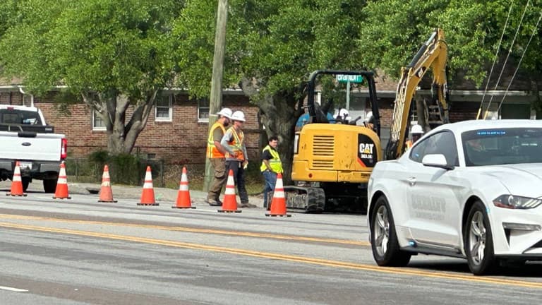Gas Leak Closes Branton Ave/Ladson Rd
