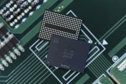 As DRAM Rally Cools, NAND Prices Soar... SD Card Sales Halted Amid Cost Pressures - First-Class Business Newspaper Financial News